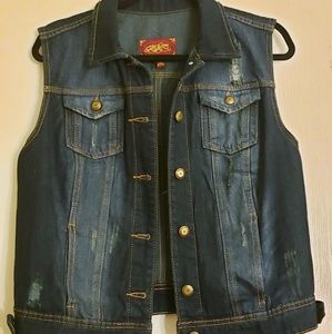 Sleeveless Vintage Denim Vest (Worn 1×)